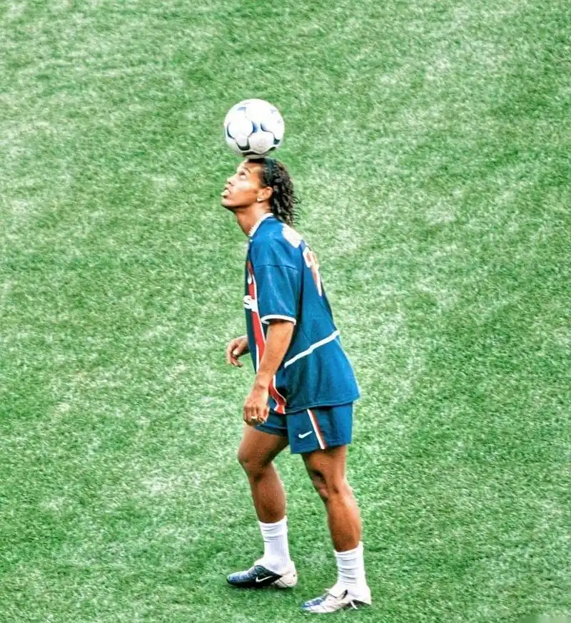 我国已建成大中型灌区7300多处 耕地灌溉面积增加到10.75亿亩.